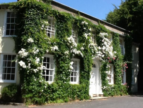 Rose in Vale Country House Hotel